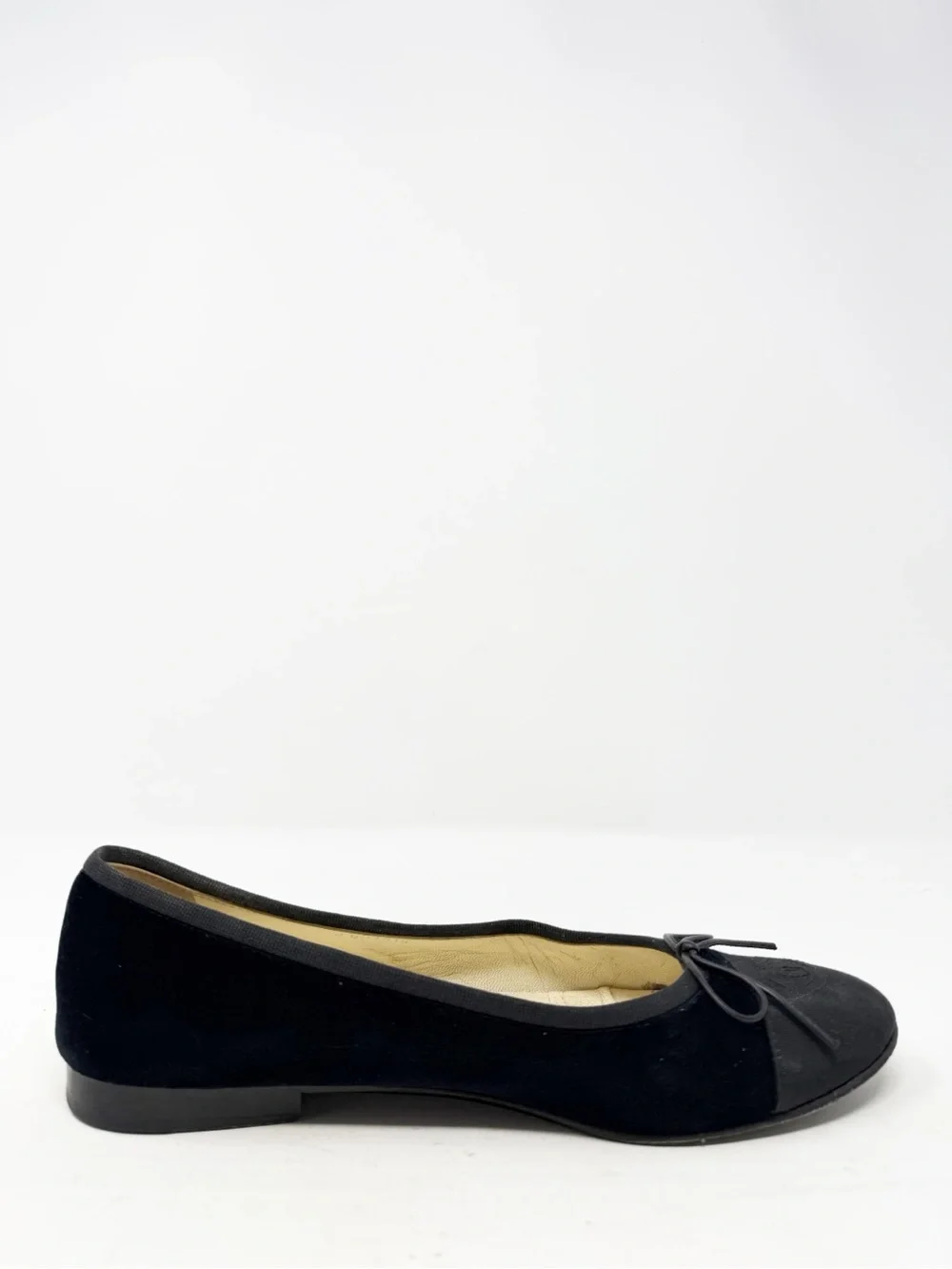 Chanel CC Cap Toe Velvet Ballet Flats Womens Size EU 39